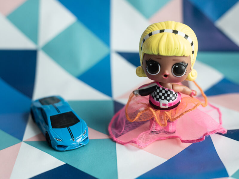 Wojna różowo-niebieska – dlaczego warto kupować dzieciom zabawki wbrew stereotypom?
